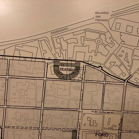 Apartamento Romana Lucca