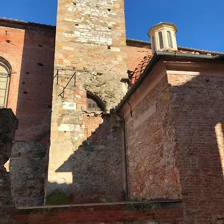 Apartamento Romana Lucca
